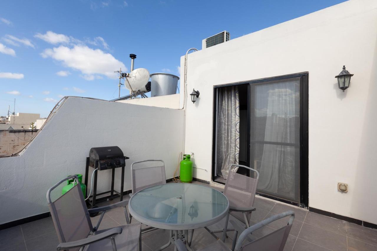 83/3-Lovely 1 Bedroom Penthouse Birkirkara Exterior foto